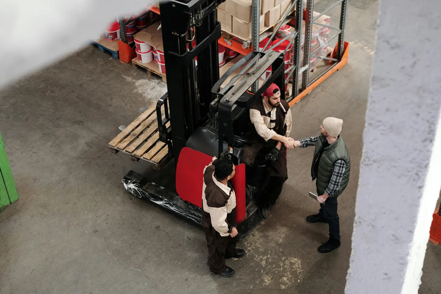 How to onboard new workers safely in high-risk environments